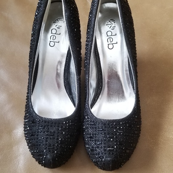 Black Beaded Designer Pumps - Picture 4 of 4